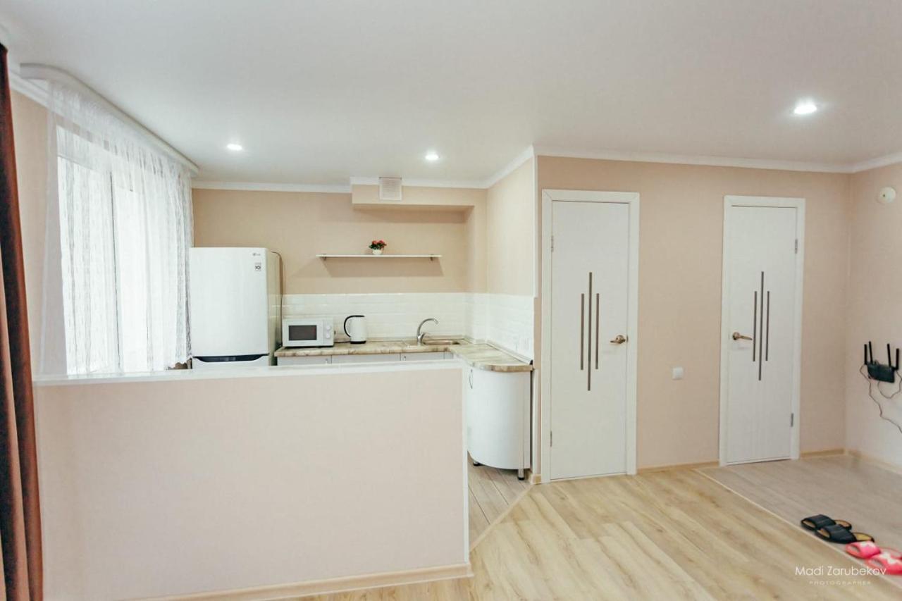 Cosy flat Apartment Семей Екстериор снимка